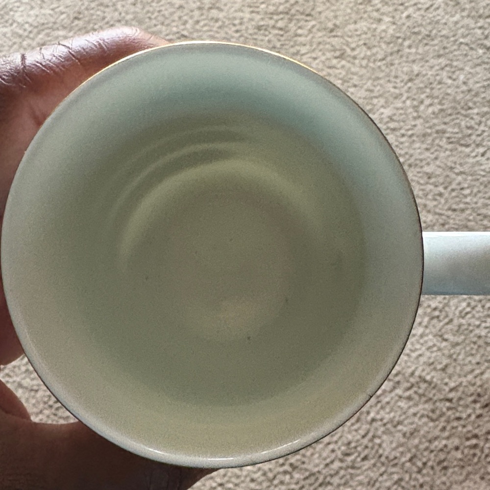 Norman Rockwell Blue and White Coffee Mug, no
Chips like new condition - Picture 3 of 4